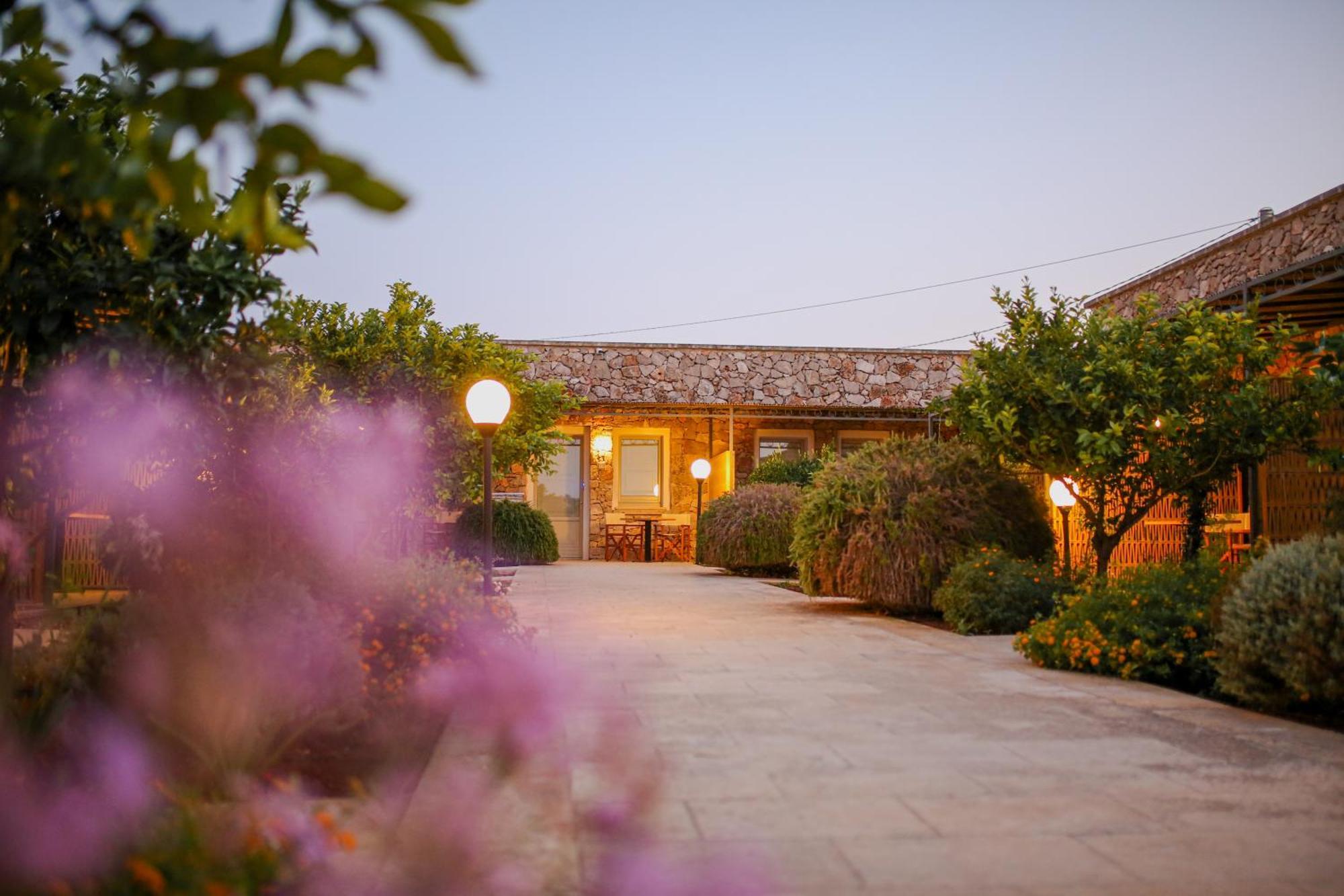 Volito Rural Experience Hotel Patù Екстериор снимка